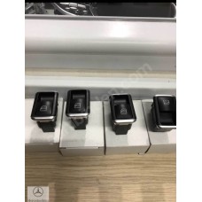 MERCEDES BAŞKAN TİC. W204 SAG CAM DÜGMESİ A2049058202 - 2049058202